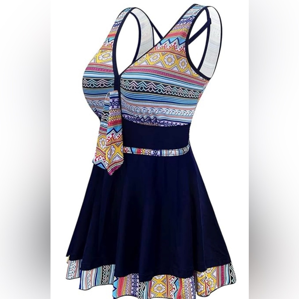 Women's Striped Skirt One Piece Swimdress
Plus Size Plain Boxer Shorts Swimwear